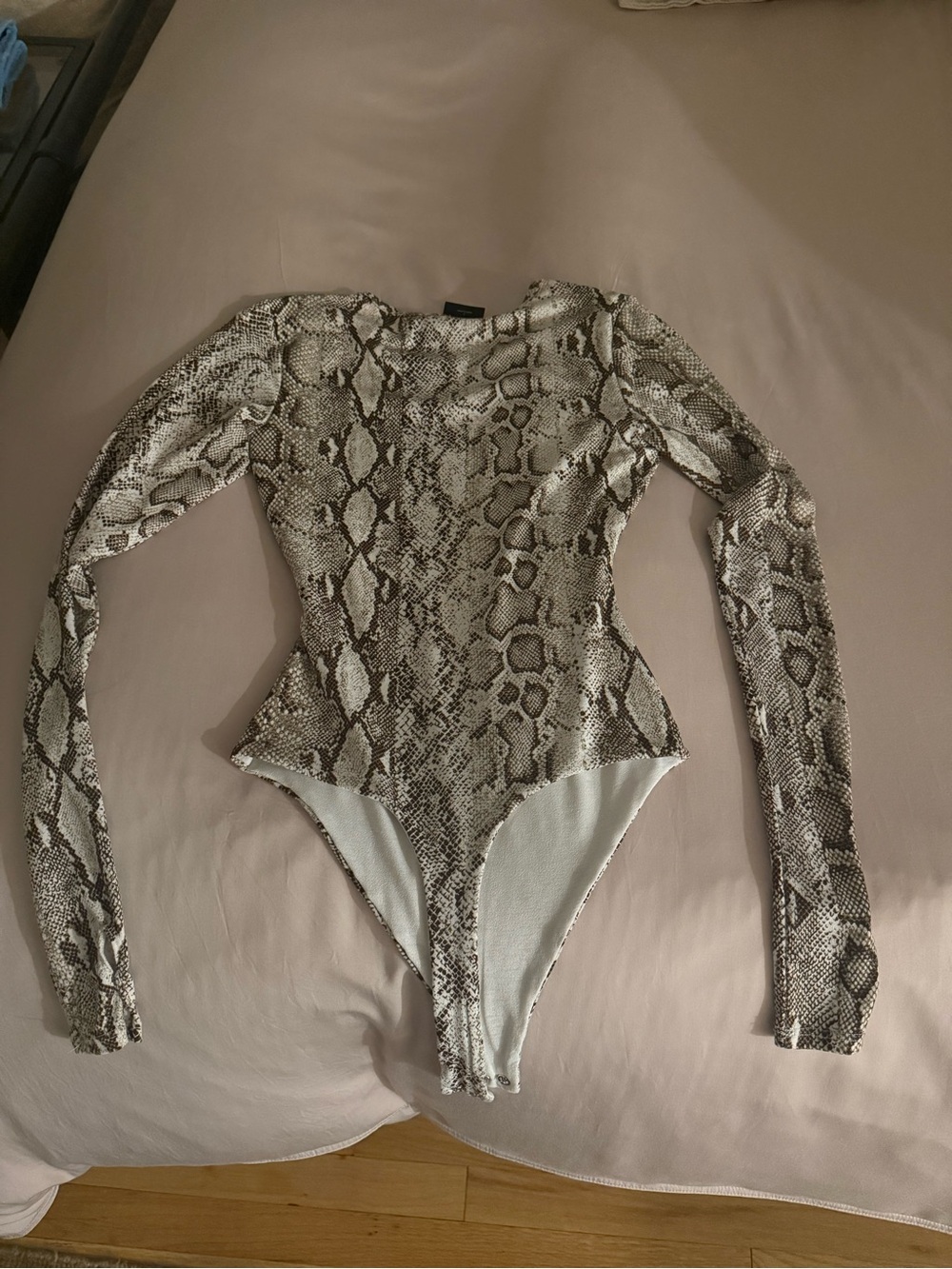 naked wardrobe Snake-Print Long Sleeve Bodysuit - Cream, Brown
